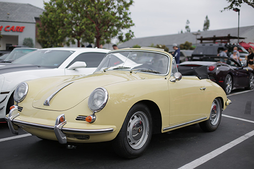 ship classic car enclose